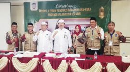 Foto ketiga dari kiri: Syaikul Ansyari, Ketua Forwil LKSA PSAA Kalimantan Selatan 2023-2028