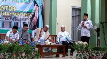 Zairullah Azhar Resmikan Kantor Camat Teluk Kepayang